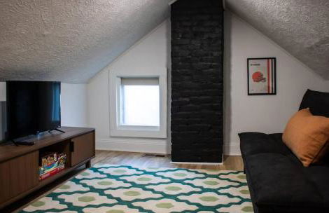 Spacious 3BR PetFriendly Retreat Near DT Cleveland - Foto 11