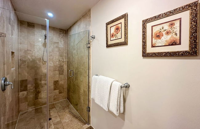 Beach Bliss Retreat 2BR Beachfront Condo - Foto 29