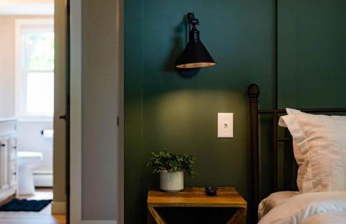 4BR 2BA Dog Friendly 3 Kings Walk to Lambeau - Foto 14