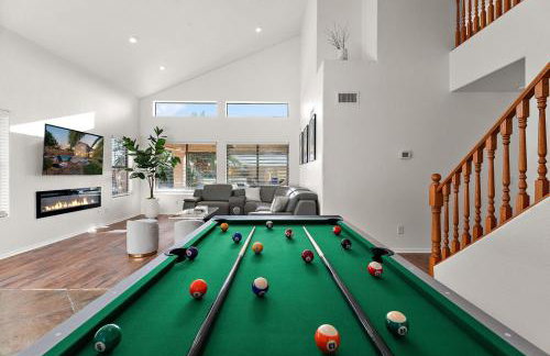 Serenity Splash Upscale Stay Pool Game Lounge - Foto 2