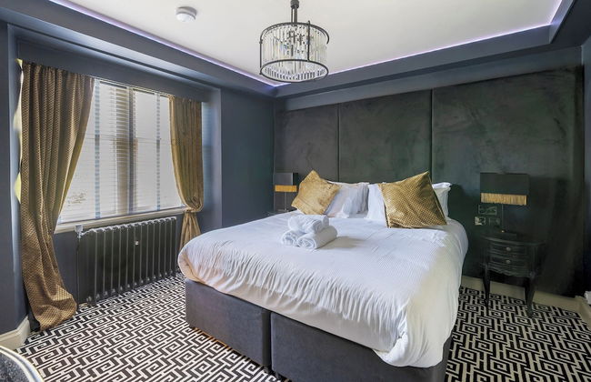 The Governance Apartments - Photo 14