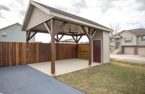 Tiny Home with Hot Tub Near Ft Leonard Wood! - Foto 40