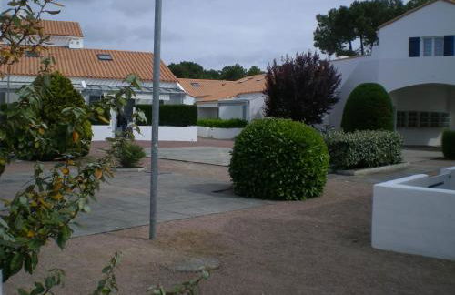 Maison accueillante à Saint-Jean-de-Monts avec terrasse - Foto 13