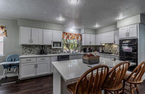 Family Fun, Movie Theater Games Full Kitchen Pool table Quiet Cul-de-Sac - Foto 9