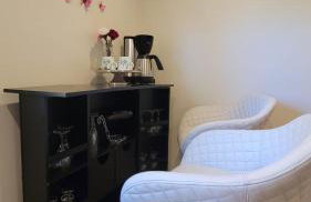 Adorable modern guesthouse with full kitchen - Foto 18