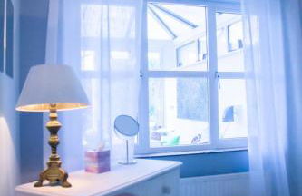 Stunning Seafront House with garden and private parking - Foto 19