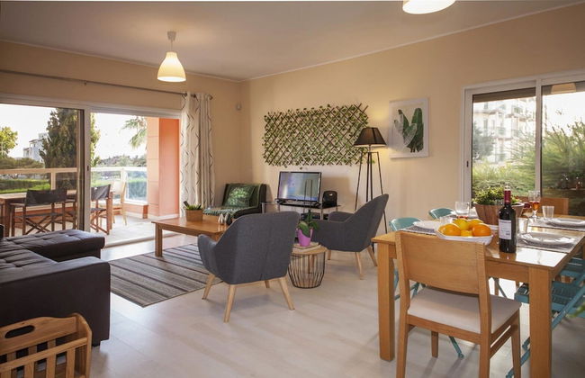 B02 - Fantastic Apartment With Pool Almost on the Sandy Beach - Foto 1