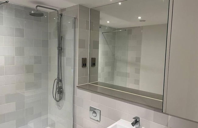 Luxury 2 Bed 2 Bath Apartment Central Location - Foto 11