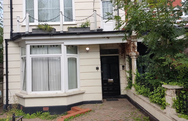 Light 1-bed - London N8 - Free Parking - Fast Wifi - Foto 43