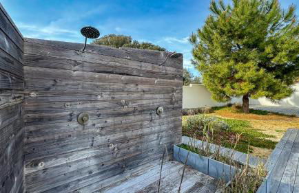 Superbe villa entièrement rénovée avec piscine à proximité de la plage - Foto 17