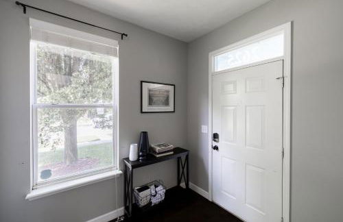 Indy Gem, Mins from Downtown with Hot Tub - Photo 10