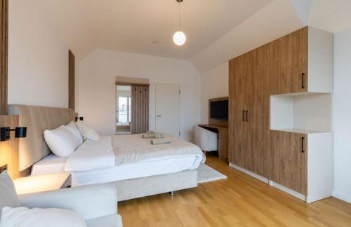 Modern Kudamm Luxury Home with 2 kitches - Foto 14