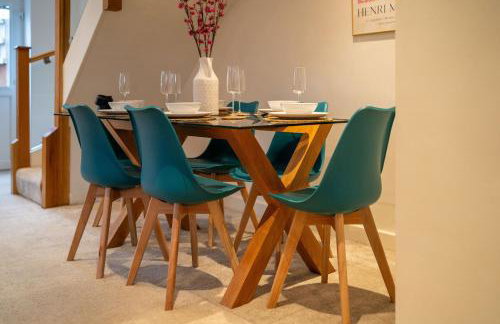 4 Bed House - Cheltenham & Gloucester - Sleeps 8 - Foto 5