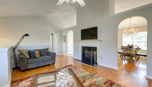 Spacious Georgia Home with Deck, Grills and Fireplace! - Foto 2