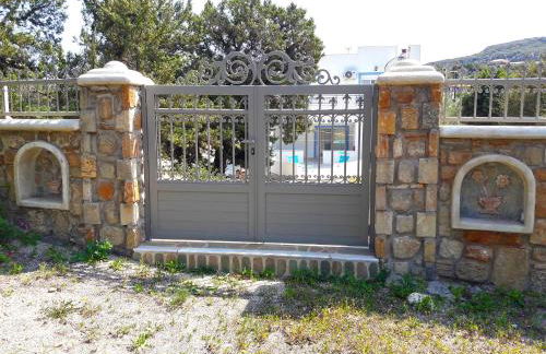 Elafonisos: Two storey house on the sea front - Foto 16