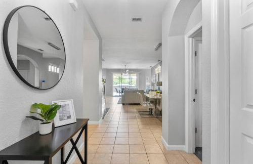 New! 6BR Home Close to Disney World! Private Pool! - Foto 37