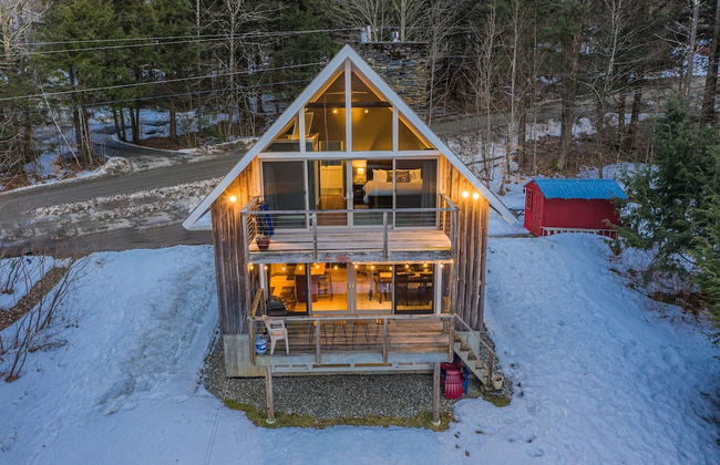 Classic Stowe Ski 3 Bedroom Chalet by RedAwning - Photo 1