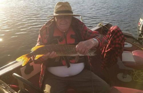 Lakefront Hideaway - Foto 11