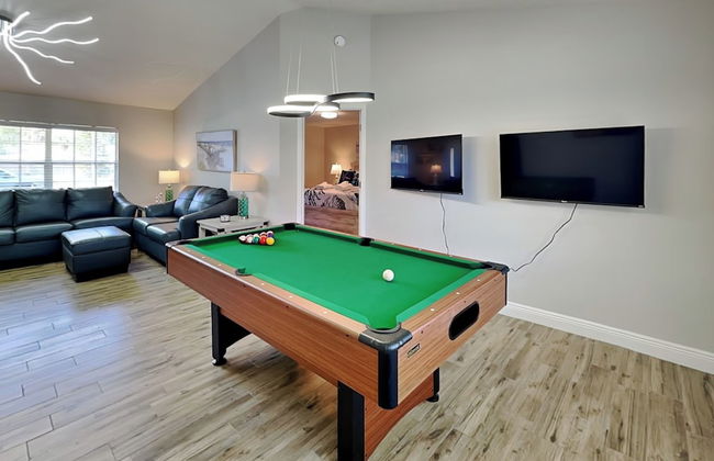 Sunny Palms Getaway - Photo 21