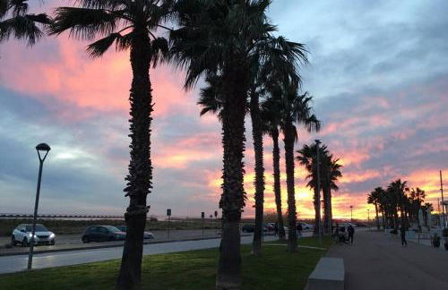 Apartamento para 5 personas frente al mar con piscina y parking - Foto 17