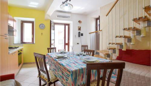 1 Bedroom Lovely Home In Roccalumera - Foto 2