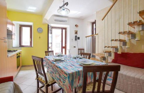 1 Bedroom Lovely Home In Roccalumera - Foto 2