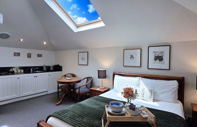 Sandstone Suites - Photo 1