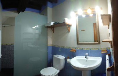 El Canchal de la Gallina -Cafetería -Aparcamiento gratis - Jacuzzi - Piscina de agua caliente abierta desde el 28 de Marzo - Foto 16