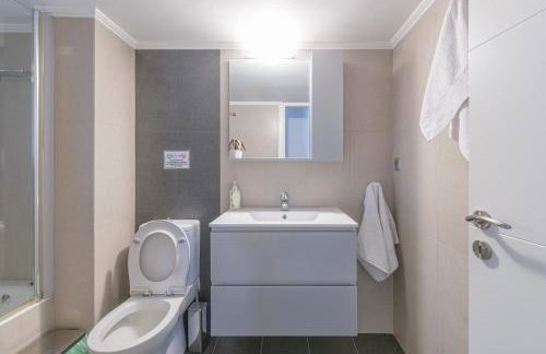 Family Sunny 2 bedroom near center 50m busstop,300m busstop Acropolis - Foto 16