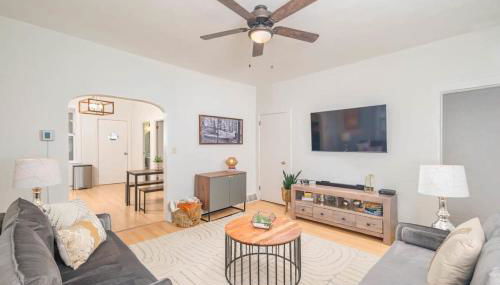 Downtown 2 Bedroom Home - Office - Foto 2