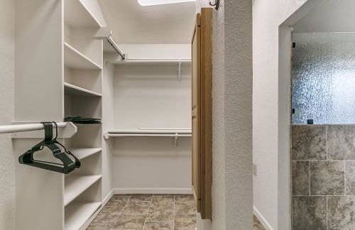 Sleek 4BR OKC Stay by StayLage - Photo 15