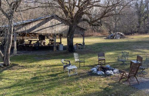 Riverfront Home (Apartment and Bar) - Foto 12