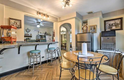 Pet-Friendly Bartlett Farmhouse with Deck! - Foto 2