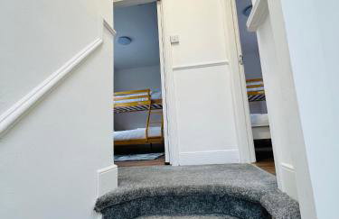 Numero Venti Aparthouse wifi parking Hot Tub Contractor and Group Friendly - Foto 6