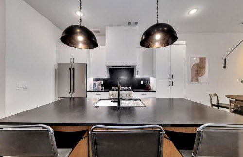 Downtown loft w parking & rooftop Apt 102 - Foto 23