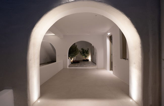 Luxury Paradise Villa Iliad In Paros - Photo 16