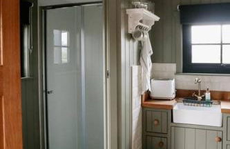 Countryside Shepherds Hut with hot tub wood fired - Foto 9