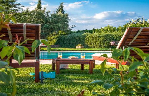 Cozy Home In San Michele Di Ganzari - Photo 10