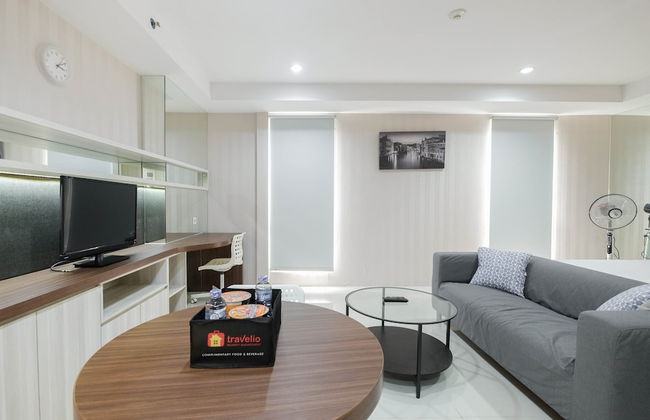 Elegant and Comfy Studio Azalea Suites Apartment Cikarang - Foto 12