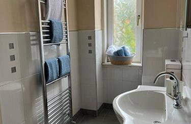 Victorian 3 BR main door flat, King size beds , large rooms - Foto 9