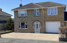 Modern 4 bedroom house in Weymouth Sunny Corner - Photo 1