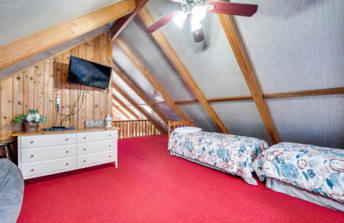 Fire Pit and Community Perks Gouldsboro Cabin! - Foto 16