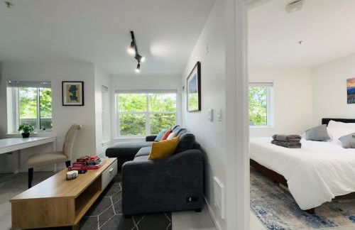Modern 2Br-2Ba Belltown Condo with Free Garage Parking - Foto 13