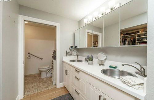 River Views 3bd 2ba Luxury Condo along Columbia Waterfront Renaissance Trail - Foto 32