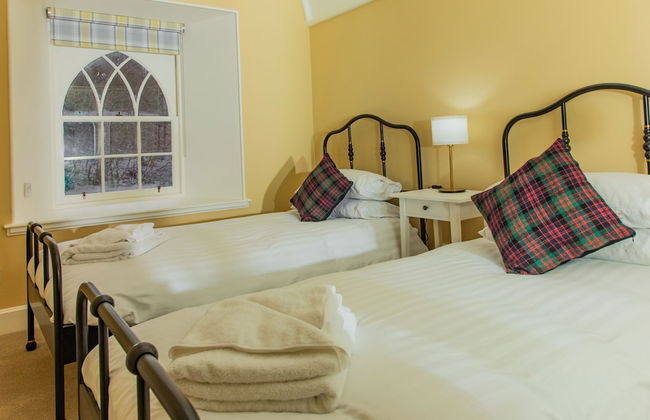 Armadale Castle Cabins - Photo 22