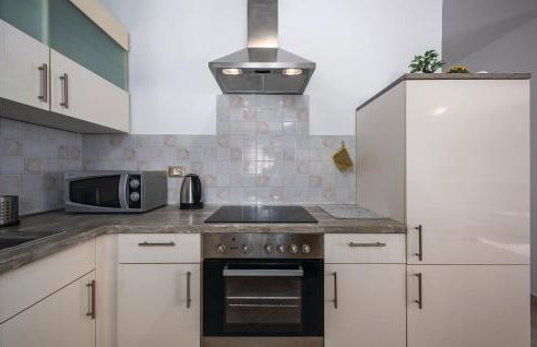 Gorgeous Home In Buje With Kitchen - Foto 20