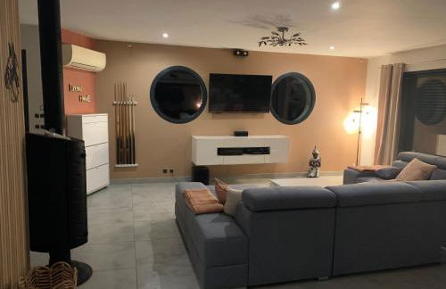 Maison moderne au calme avec billard, jacuzzi, bain à remous, piscine, Babyfoot - Foto 21