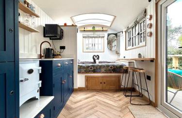 Luxury Shepherds Hut With Wood Fired Hot Tub - Foto 1