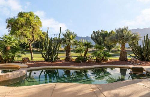 Luxe Palm Springs Villa- Sunset Oasis Private Heated Pool & Spa on Golfcourse - Foto 6
