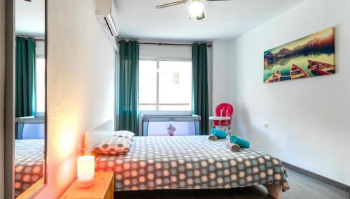 Lovely, new, bright 3 mins to beach apt 105 sq meters - Photo 4